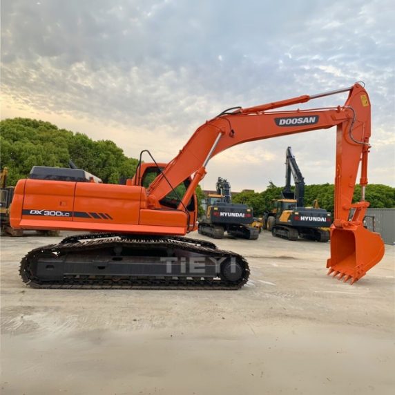 Original Doosan DX300LC Used Excavator hot sale by TieYi Machinery