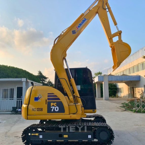 Original Komatsu PC70 Used Midi Excavator hot sale by TieYi Machinery