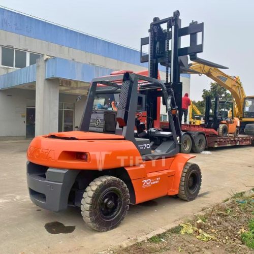 Forklift TOYOTA FD70
